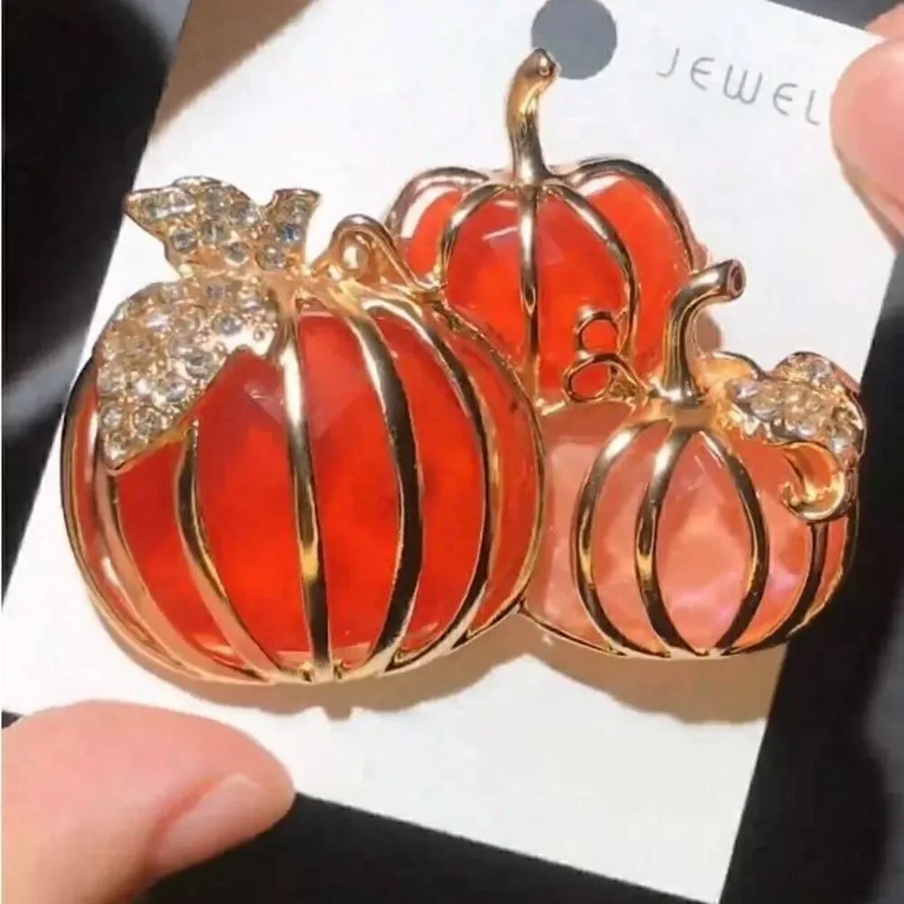 Fall Halloween Rhinestone Crystal Pumpkin Womens Casual Gold Enamel Brooch Pin